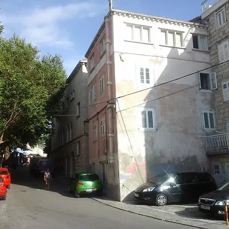 Daire Nona Korčula